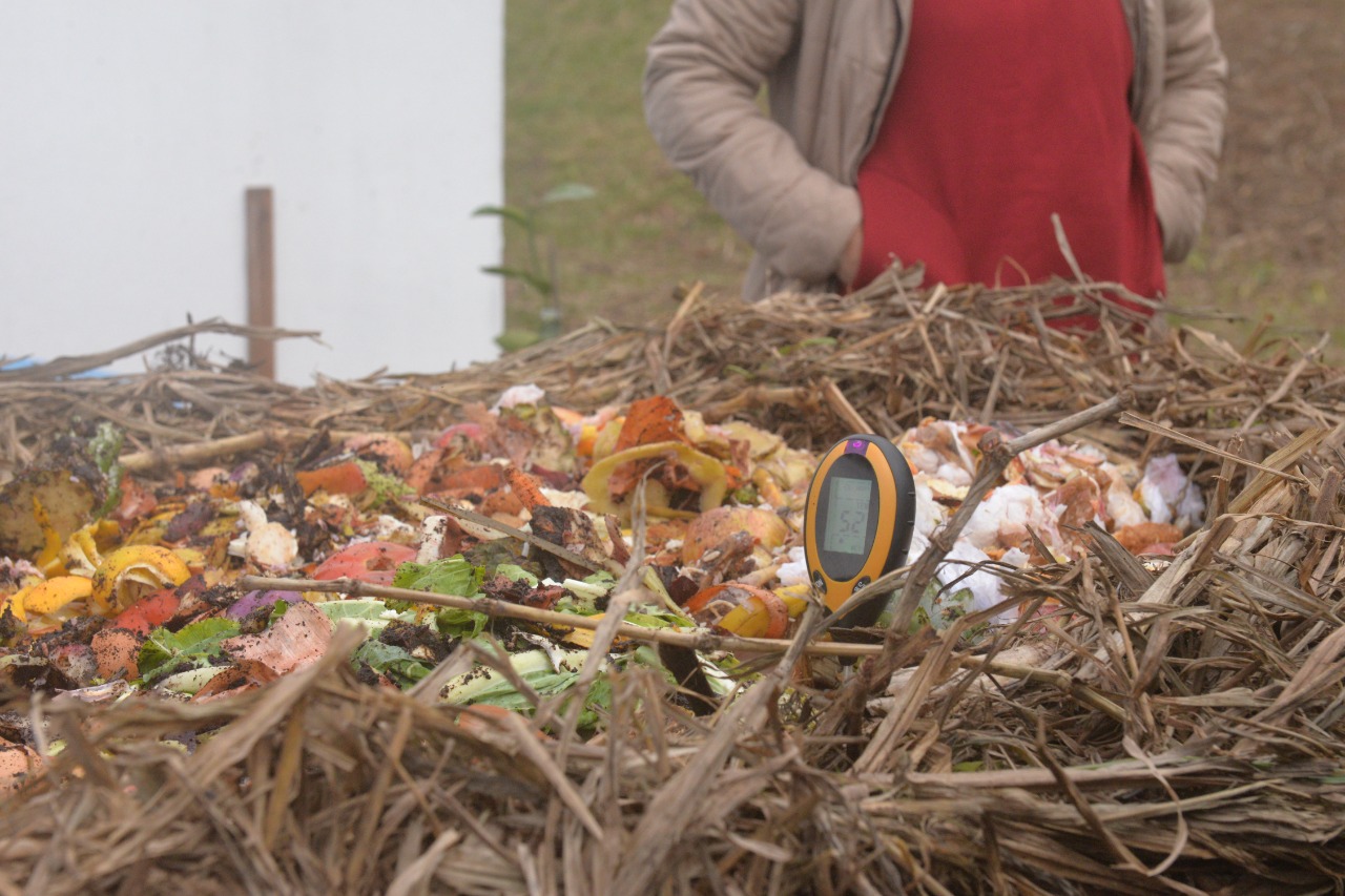 Técnica utilizada é a da compostagem termofílica | Foto: Thaís Borges/IFSC