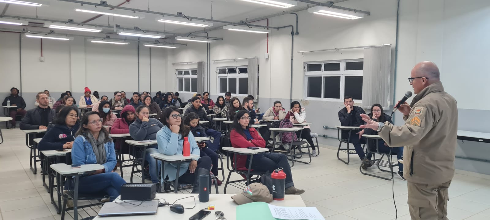 Urupema organizou palestra com a Polícia Militar já na quinta à noite