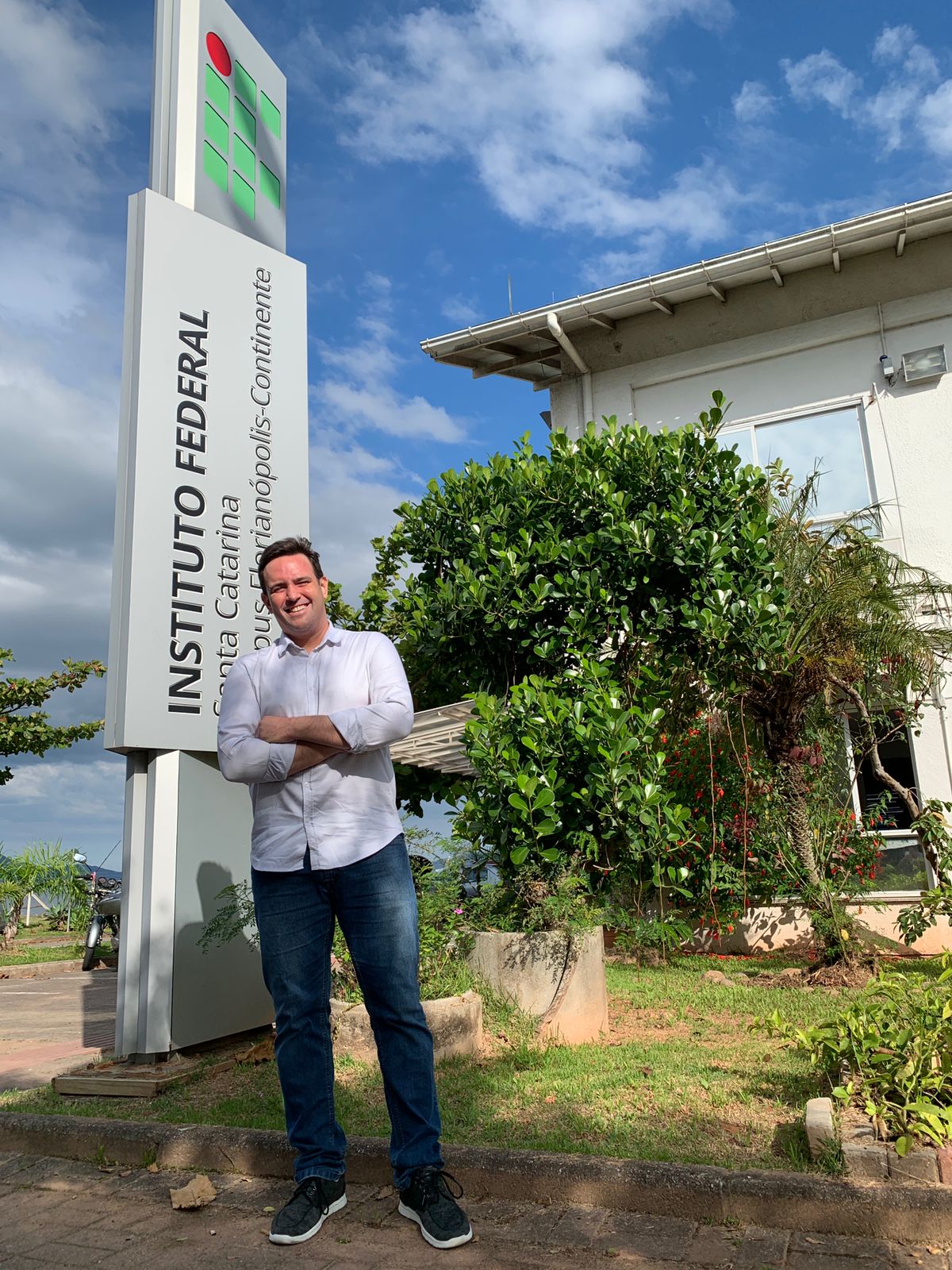 O professor Tiago Mondo, do Câmpus Florianópolis-Continente, é finalista na categoria Pesquisador Inovador
