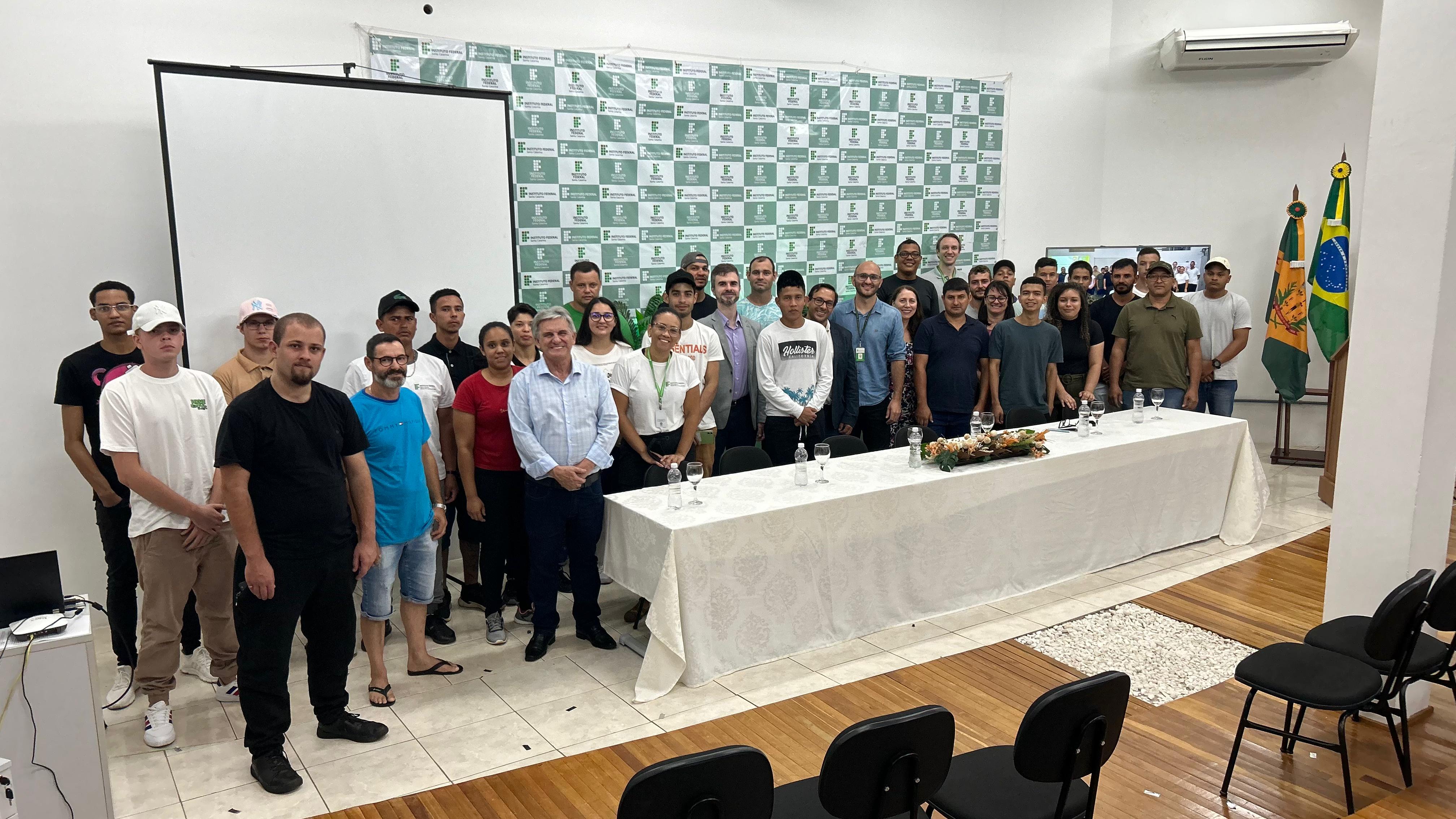 Primeira turma do técnico em Eletrotécnica Integrado ao Ensino Médio (Proeja) do Câmpus São Lourenço do Oeste do IFSC