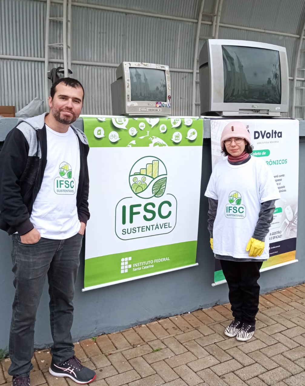 A Comissão IFSC Sustentável do câmpus incentivou servidores e estudantes a participarem da ação e também promoveu uma coleta interna de materiais, reforçando a importância da campanha.