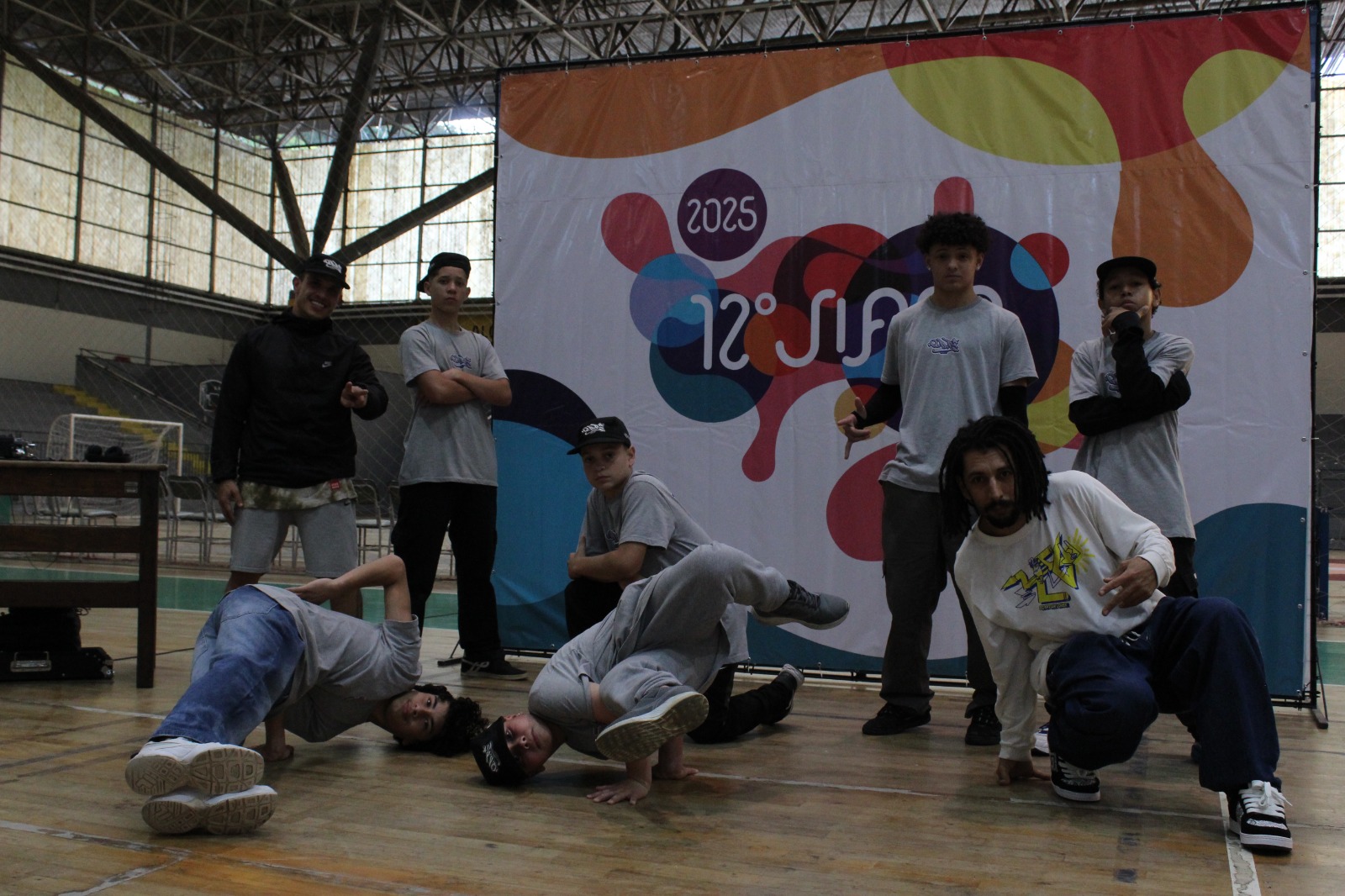 Grupo de breaking dance 