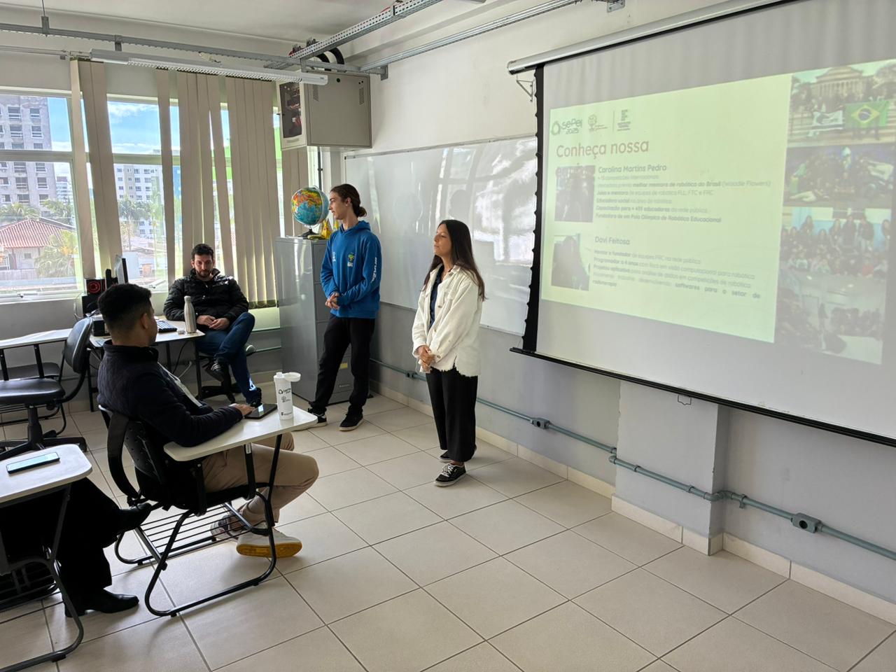 Mundo da Robótica, do Câmpus Florianópolis, com o projeto Formação em tecnologia e robótica para jovens. Foto: Maykon Oliveira/IFSC