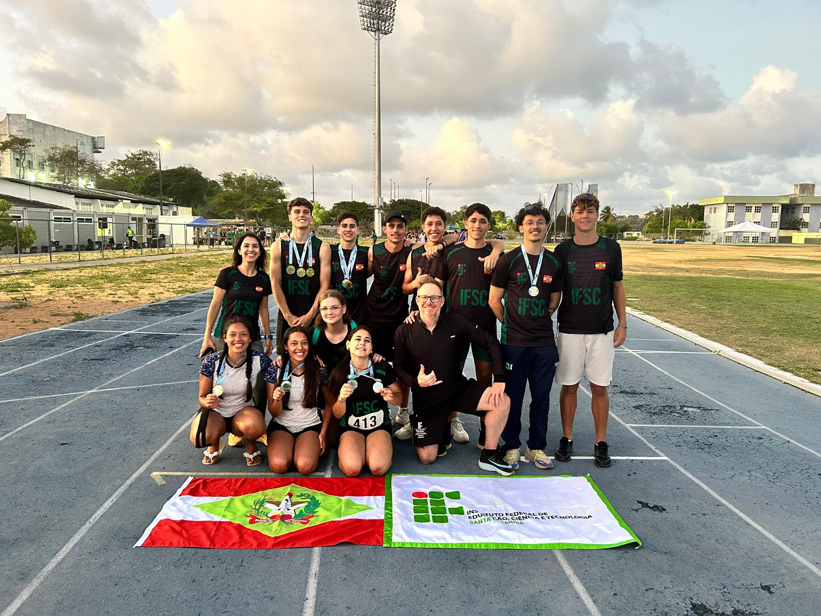Além das medalhas em diversas provas, o IFSC foi o campeão geral do atletismo masculino
