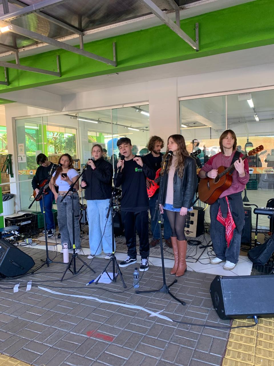 Intervalo Cultural foi animado pela banda Horizonte Acústico