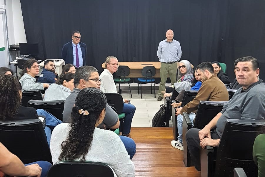 Boas-vindas da direção do câmpus e coordenação do curso