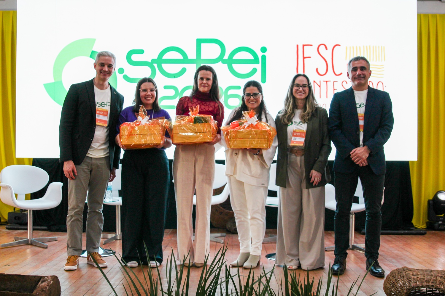 Conversa sobre mulheres na Ciência marcou a abertura do Sepei 2026