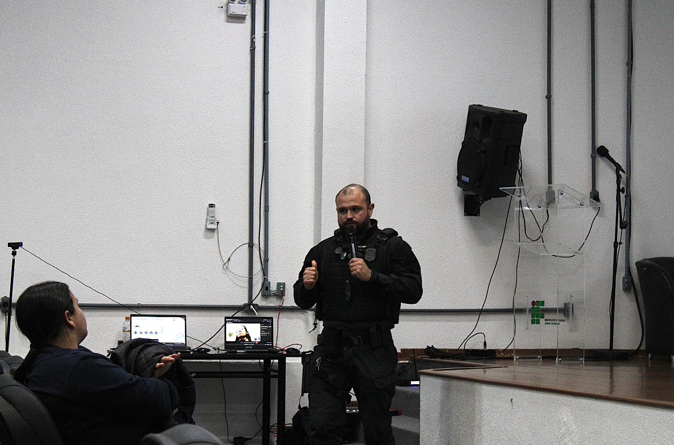 O Policial penal Douglas Silva Alves ressaltou o papel fundamental dos docentes na construção de um ambiente de isonomia e respeito