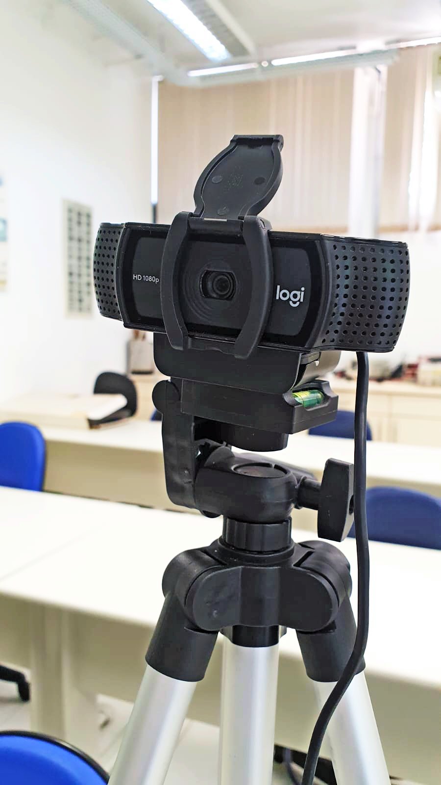 Câmera comprada pelo curso técnico em Meteorologia para aulas híbridas