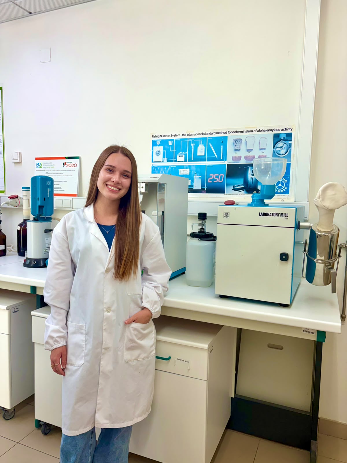 Julia Calza é estudante do curso técnico integrado em Alimentos do Câmpus Xanxerê do Oeste